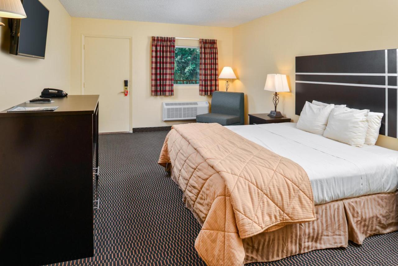 Soudersburg Inn & Suites Lancaster Ronks Luaran gambar